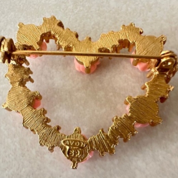 Avon Vintage Goldtone Pink Rose Multicolor Rhinestones Heart Brooch Pin - Picture 4 of 4
